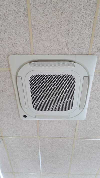 Imagen de instalación de Sistema de climatización y ventilación con recuperación de calor en local comercial en Asturias