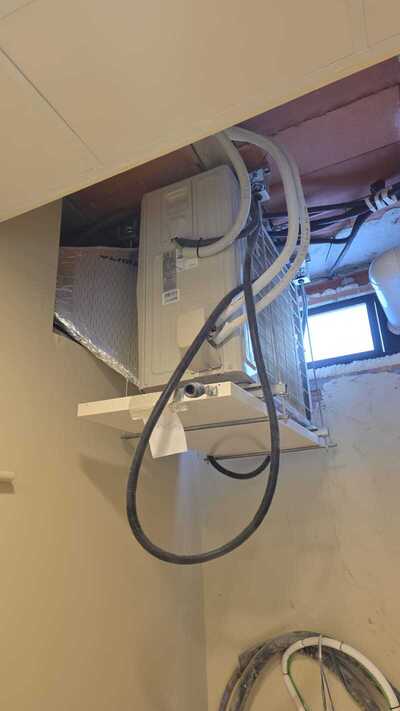 Imagen de instalación de Sistema de climatización y ventilación con recuperación de calor en local comercial en Asturias
